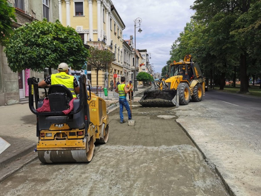 Sergiu Bîlcea: „Se finalizează lucrările la rețeaua de canalizare de pe centru”