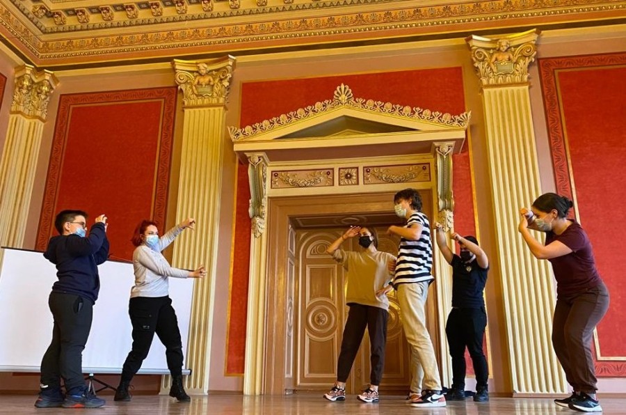 „Teatru în școli” – o lecție inedită despre teatru