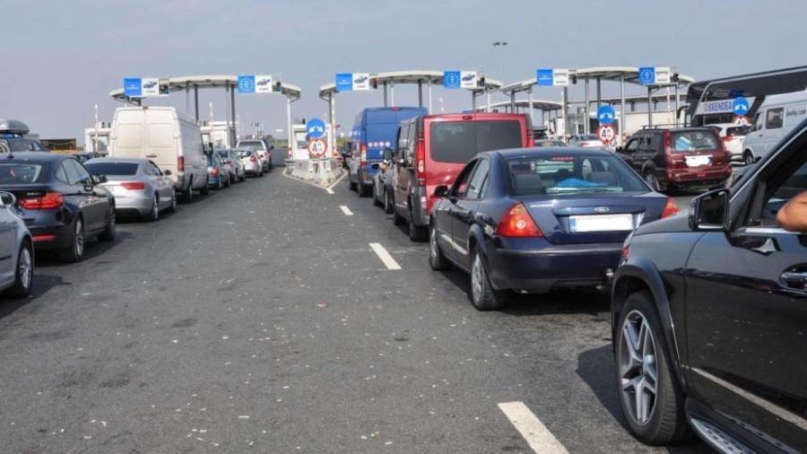 A vrut să treacă granița, dar nu semăna cu persoana din buletin