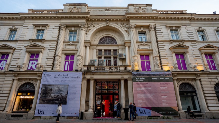 3 opere valoroase din Arad sunt prezente la cel mai mare eveniment dedicat artei din țară