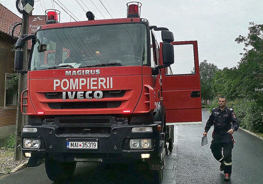 Incendiu izbucnit la o casă din municipiul Arad, strada Războieni