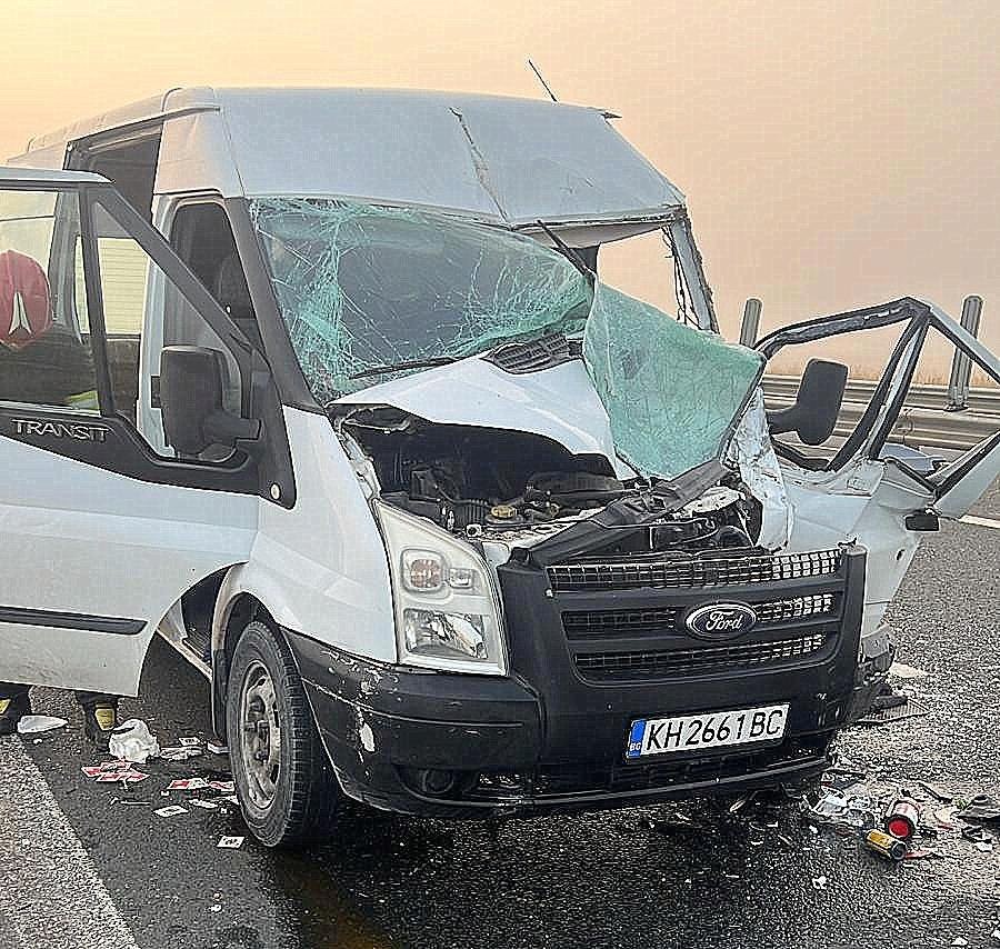 Accident rutier pe autostrada A1 in apropierea Vamii Nadlac II, în care au fost implicate două autoturisme