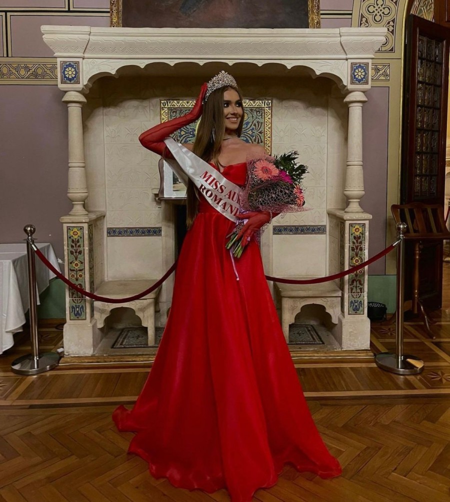 România este reprezentată la concursul de frumusețe Miss Aura International de o arădeancă