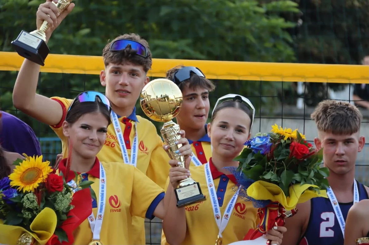 Tiseanu si Bugi cuceresc titlul national U16 la volei pe nisip