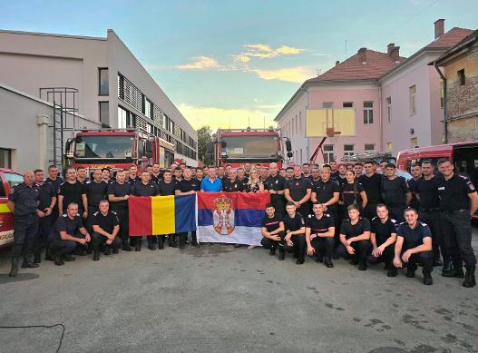 Pompierii arădeni se întorc acasă după încheierea misiunii din Republica Serbia