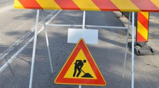 Restricții de circulație în mai multe zone din Arad, din cauza lucrărilor la rețeaua de termoficare.Vezi unde
