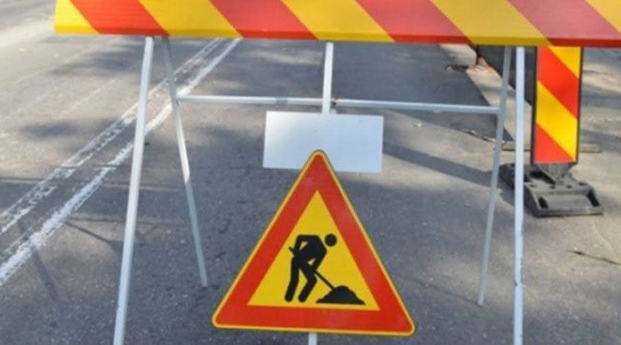 Lucrările la magistrala de apă caldă vin cu restricții de trafic și parcare în mai multe zone din municipiu
