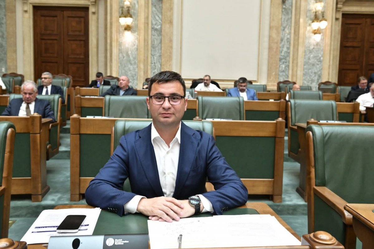 AFM a publicat ghidul final pentru bateriile destinate prosumatorilor. Glad Varga: „Pregătiți-vă documentele din timp, punctajul decide totul”