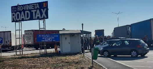 Platforma TOLL RO s-a blocat în prima zi de funcționare. TIR-uri ținute la cozi în vămi, șoferi debusolați și vignete cumpărate din nou