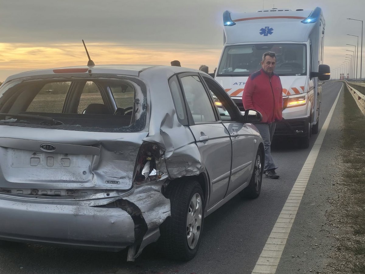 Accident pe Centura de Sud-Est: două femei au fost transportate la spital (FOTO)